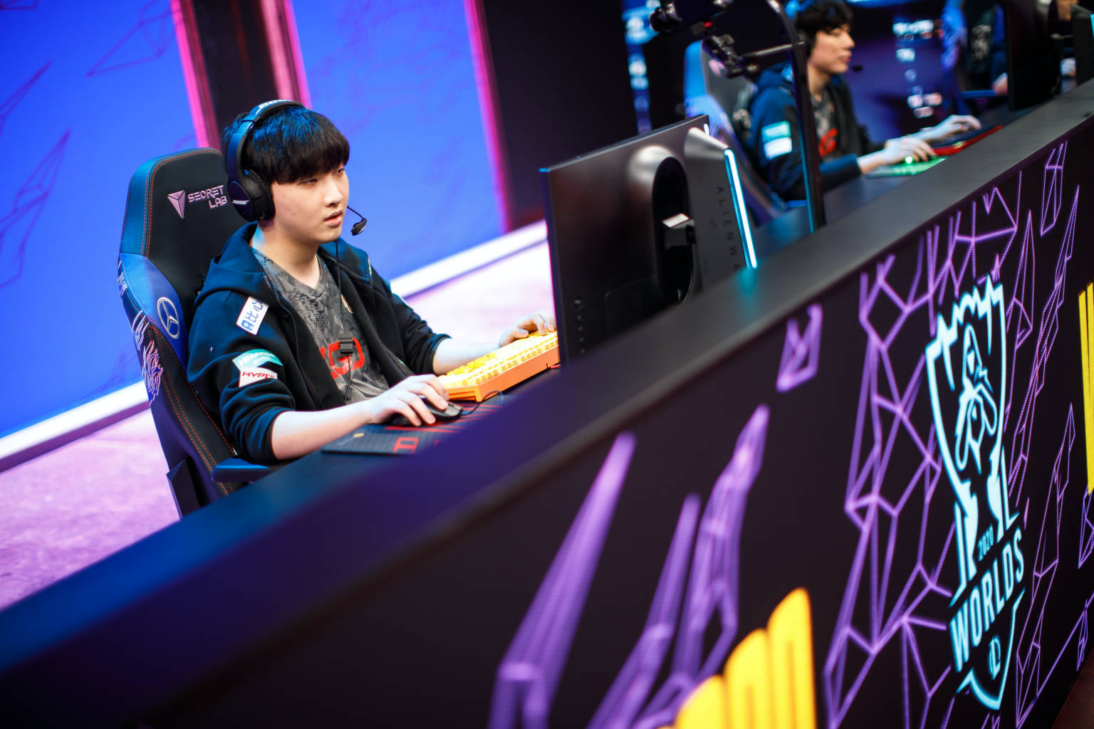 MAD绝杀TES，Caps高光表现