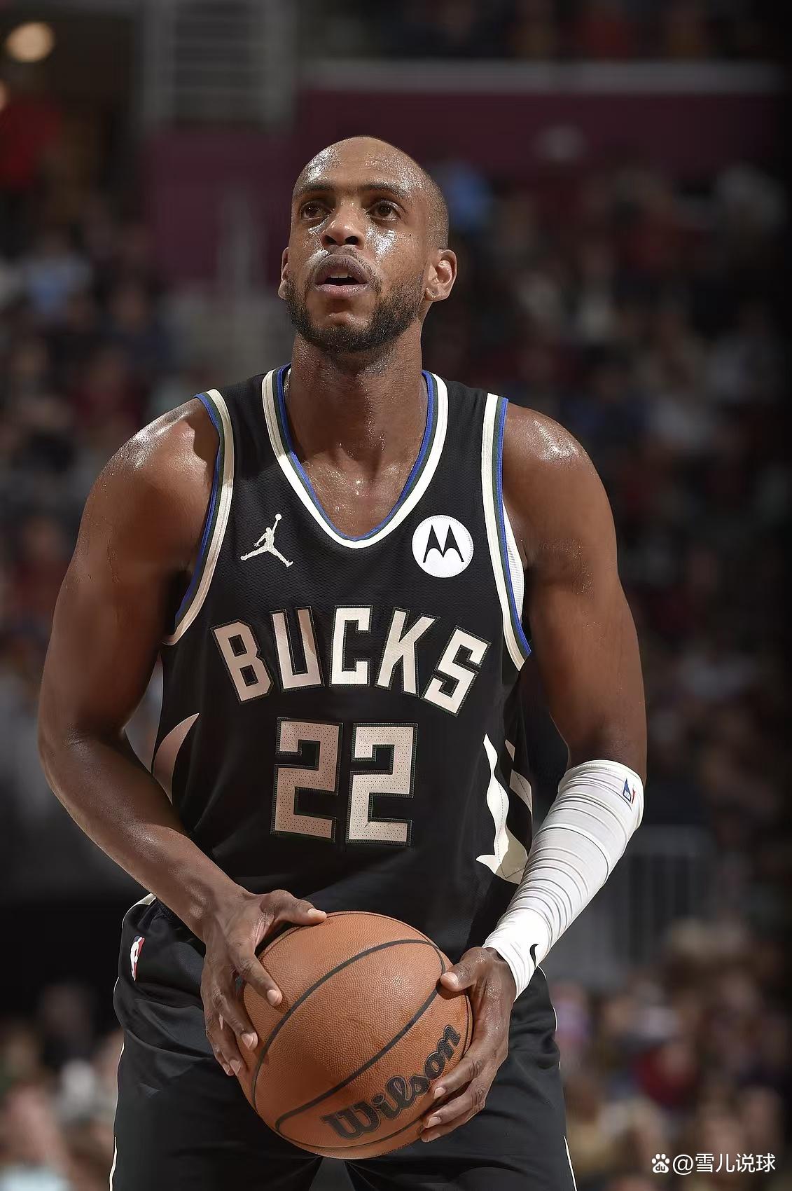 雄鹿逆转雄鹿B队，米尔萨普统治全场