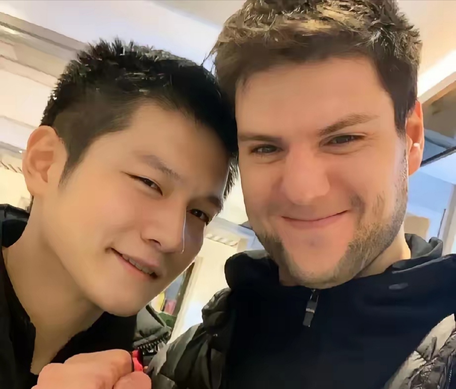 瑞典乒乓球队险胜英国乒乓球队，奥恰洛夫送出助攻的简单介绍