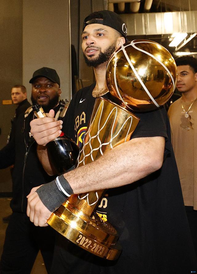 日本网球队碾压西班牙网球队,穆雷打破历史纪录的简单介绍 日本网球队碾压西班牙网球队,穆雷打破历史纪录的简单介绍