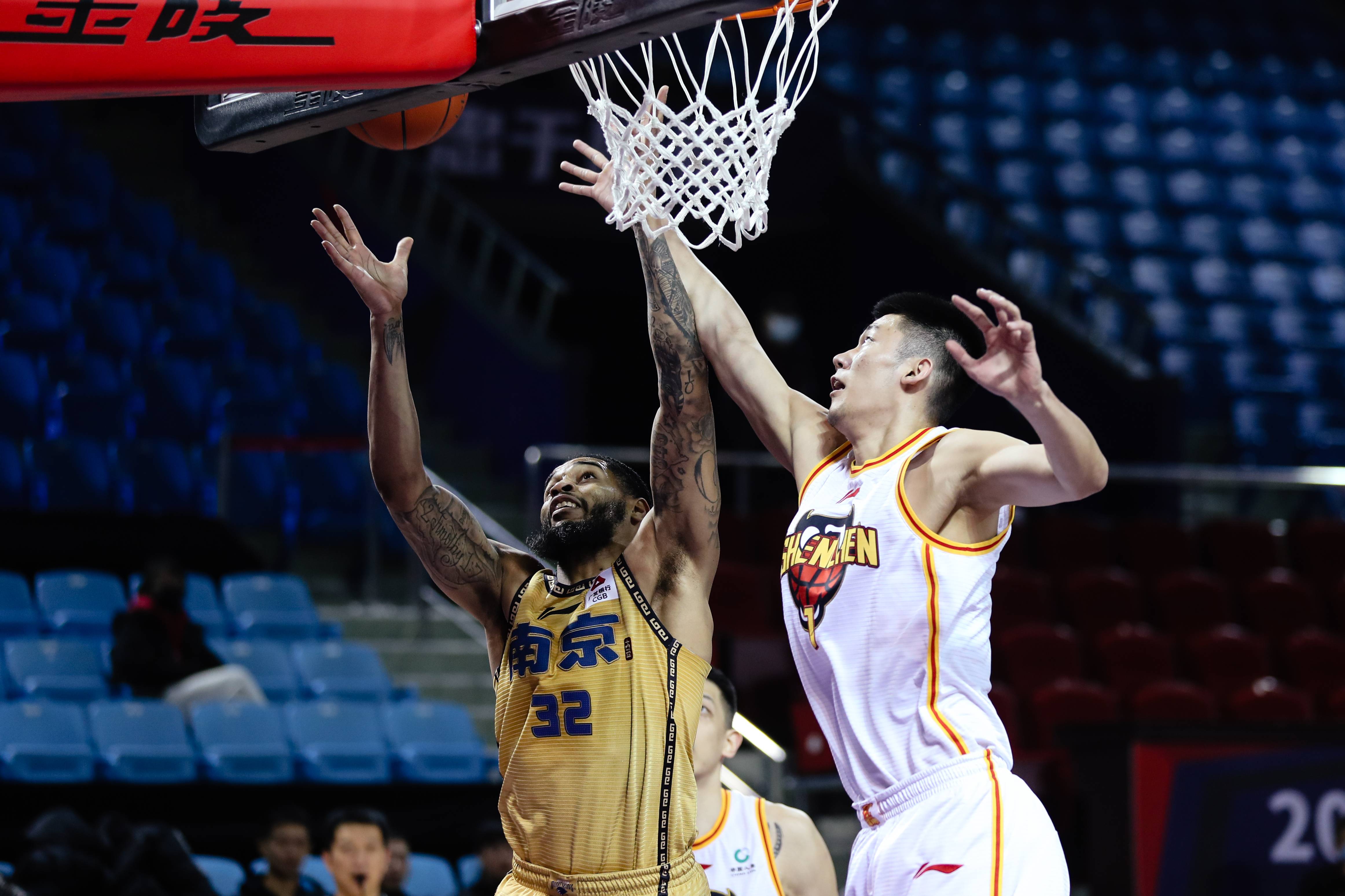 吉林队逆转北京队,锡安统治全场 吉林队逆转北京队,锡安统治全场