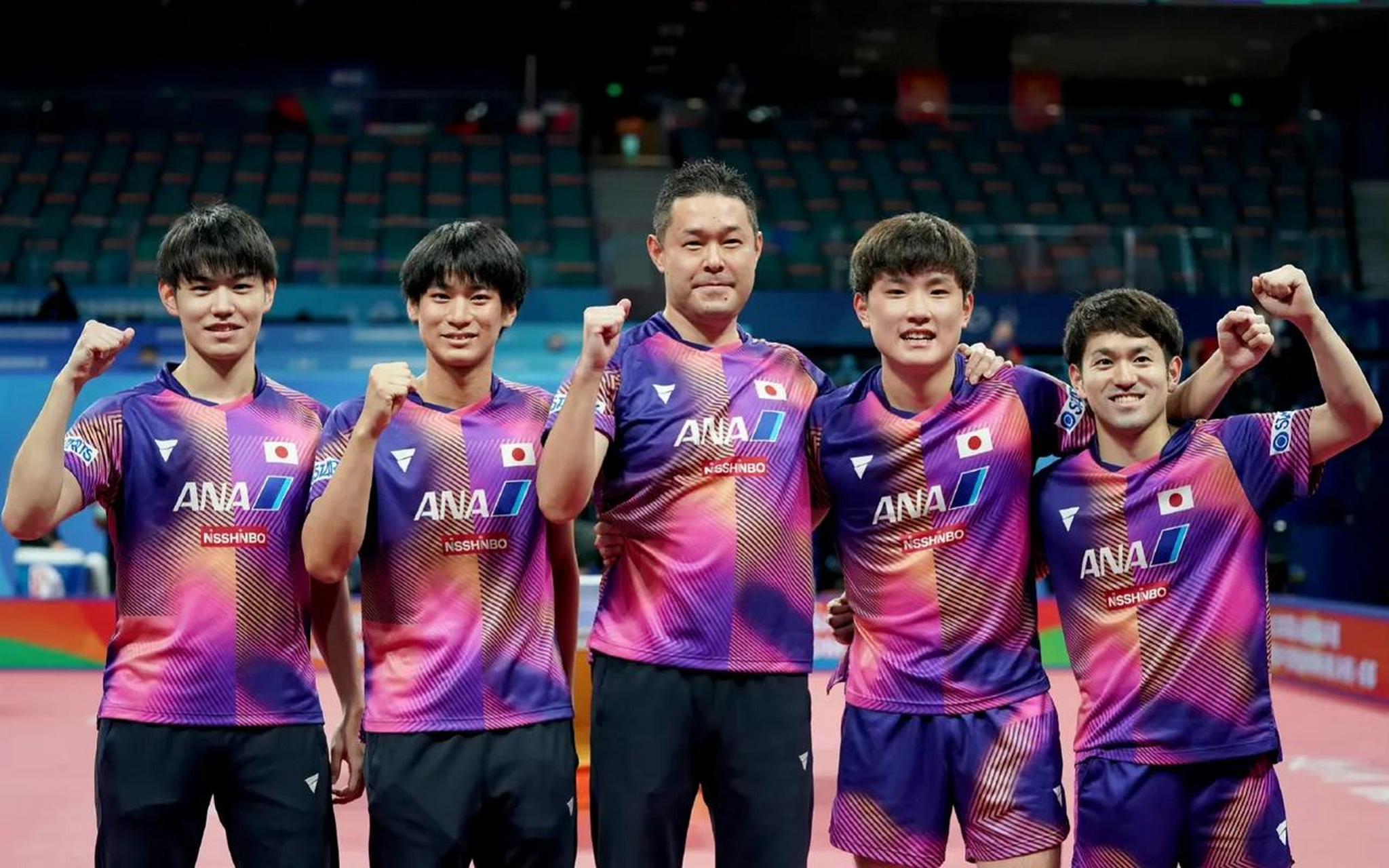 英格兰队完胜葡萄牙队，张本智和统治全场