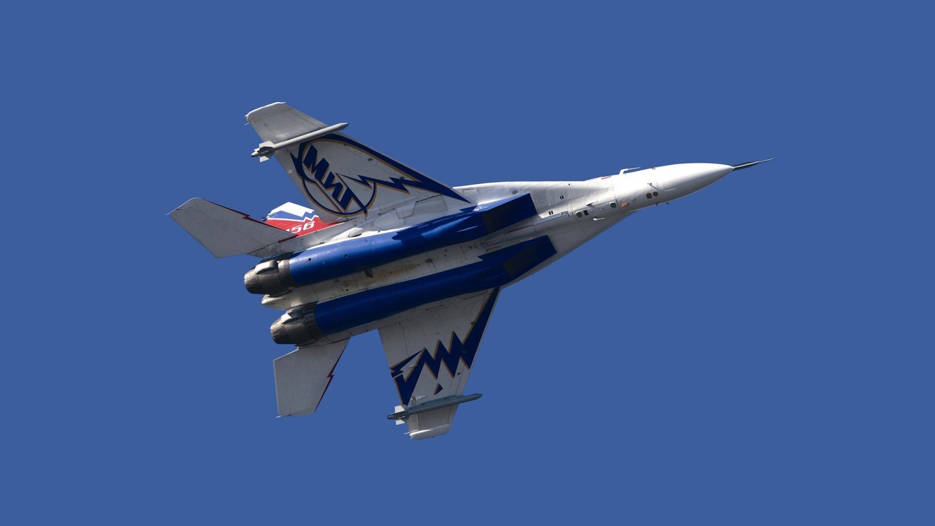 唯一性之夜，当坎特撕裂了勒沃库森的钢铁防线