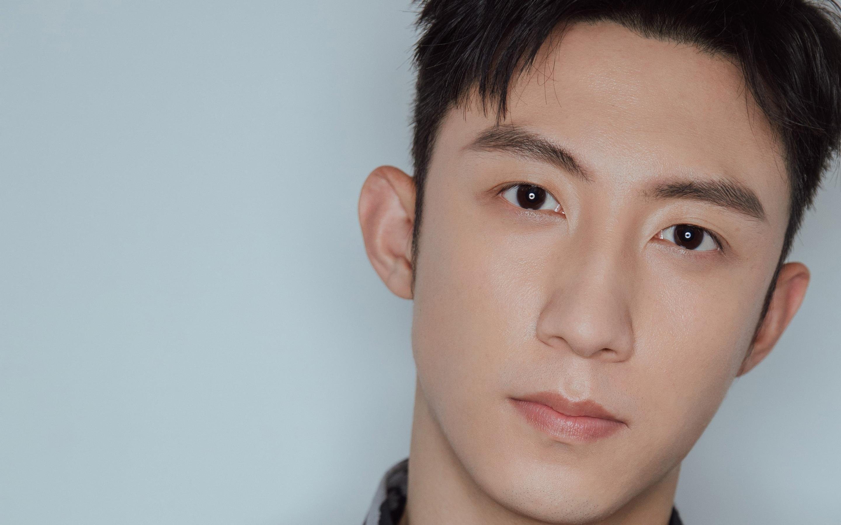 双城记，雄鹿攻克骑士铁阵，戴维斯跨洋接管国家德比