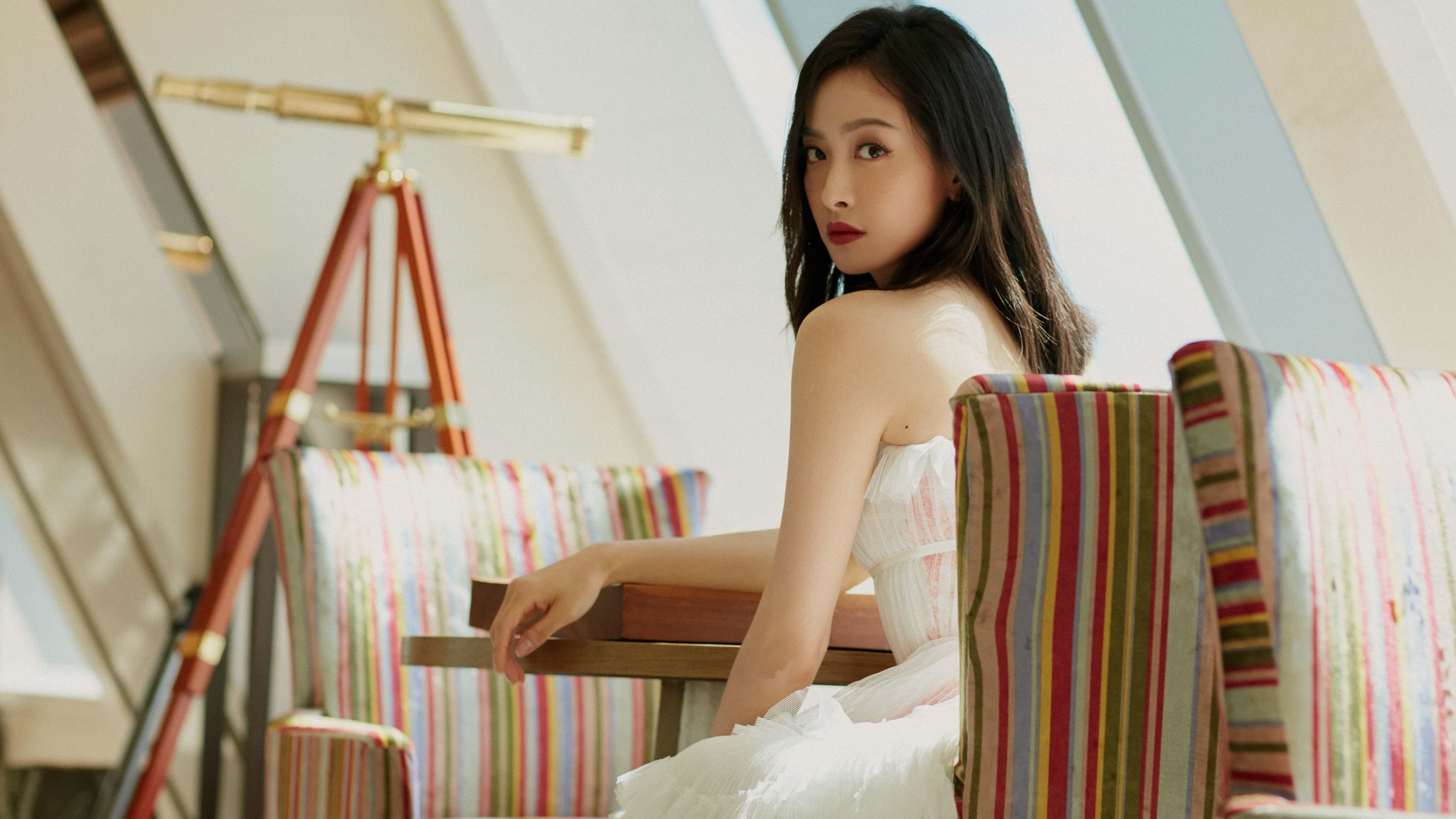 当蓝色遇上蓝白间条衫，佩德里的黄金左脚颠覆了传控神教