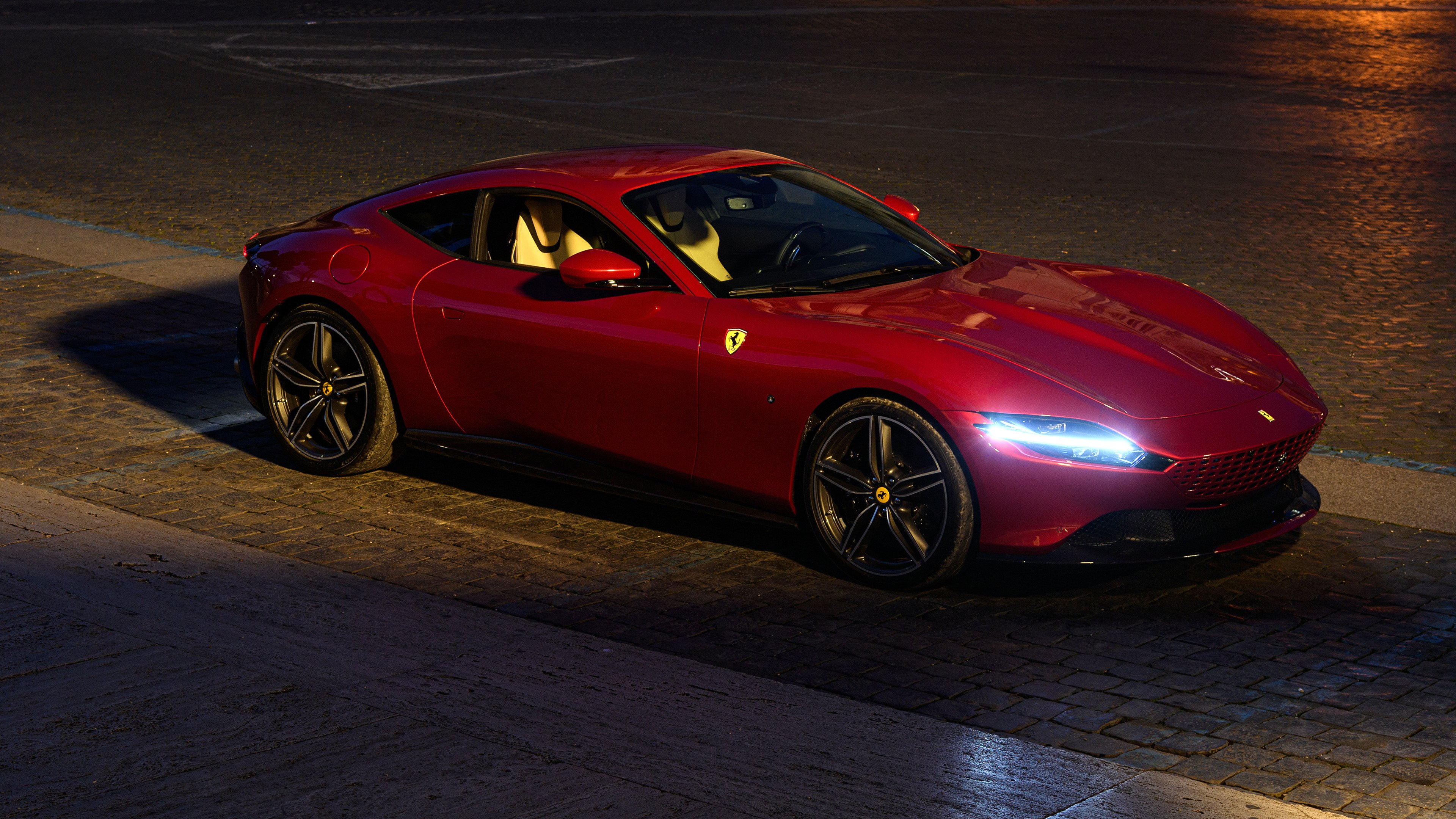 南美德比在伯纳乌上演，维尼修斯撕裂红蓝防线，阿根廷铁幕笼罩巴萨