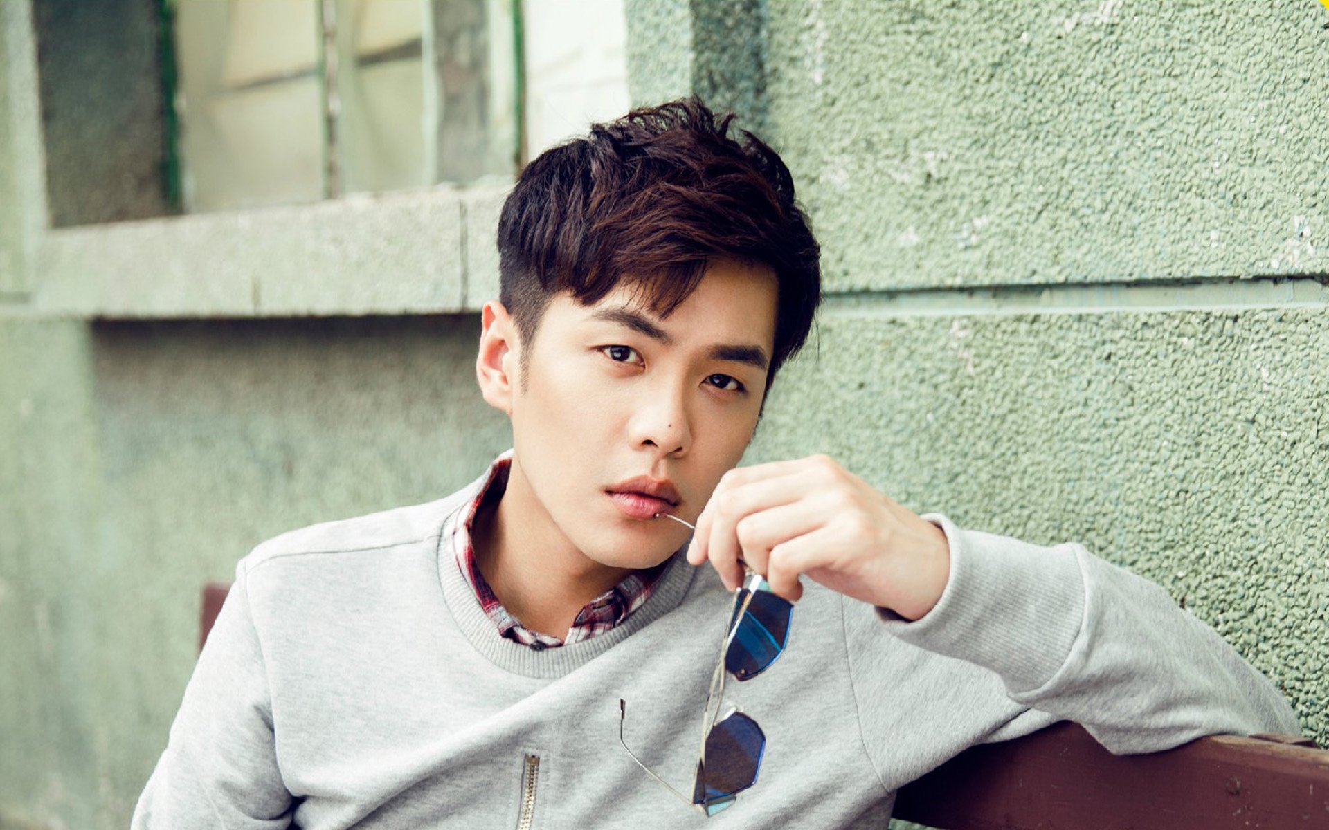 足球的唯一性，萨拉赫的无争议与挪威的不可能逆转双线诠释