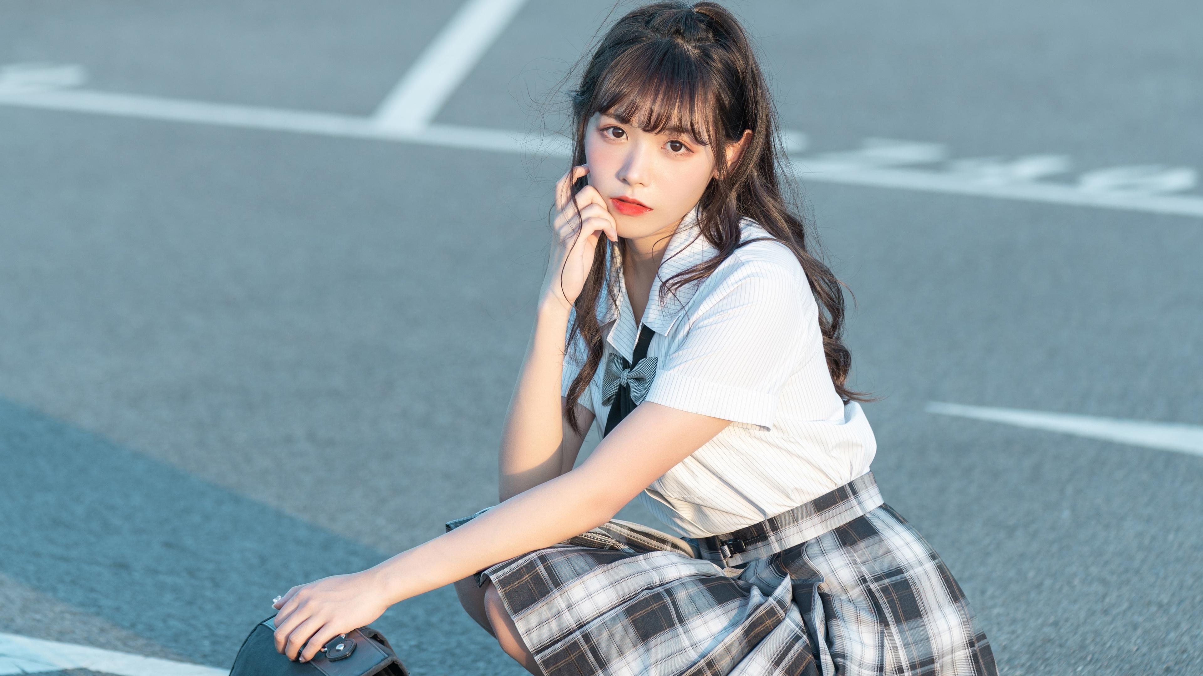 当太阳升起活塞停转，德罗赞以F1冠军姿态接管赛道般的球场