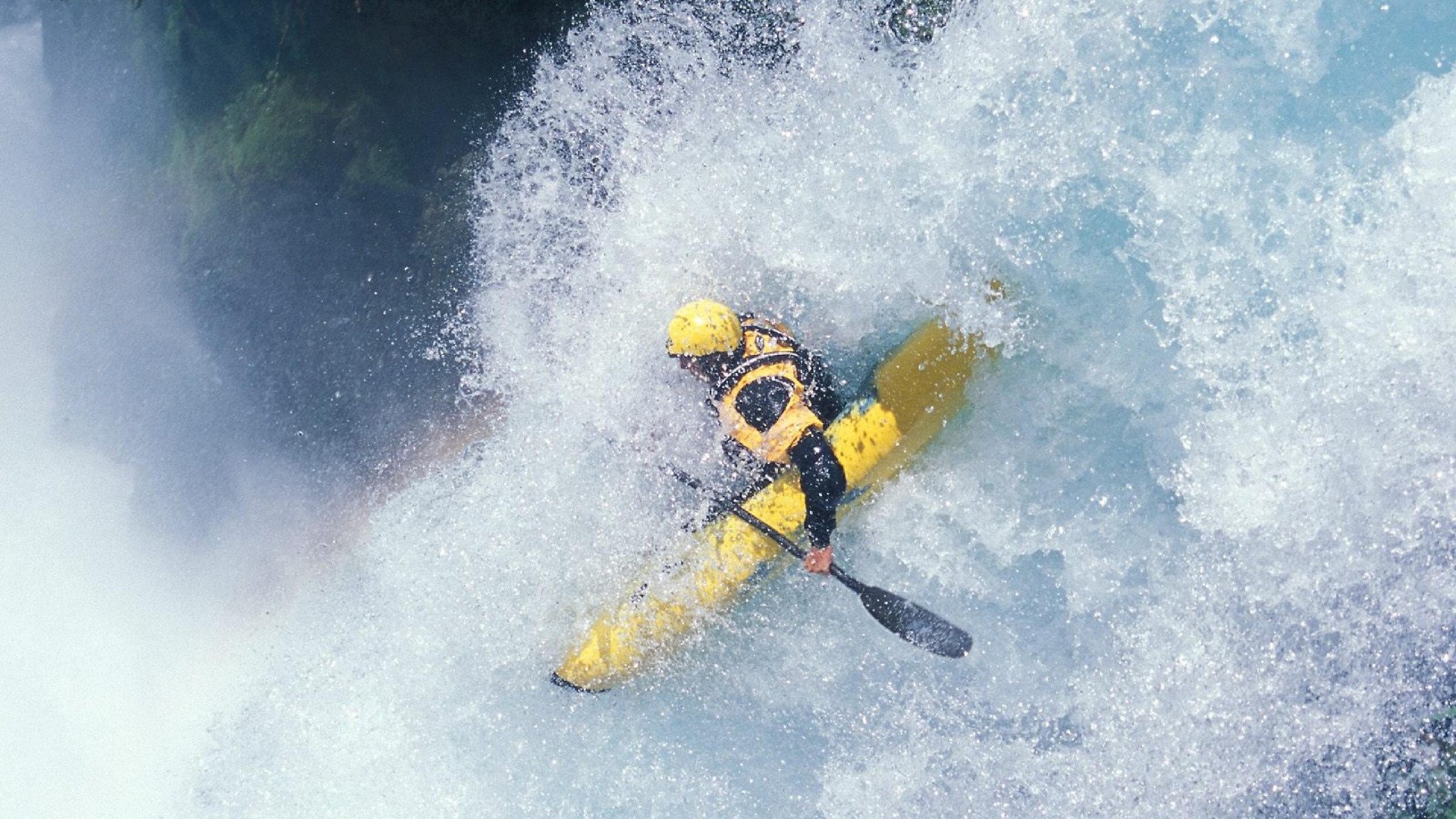 东决硝烟启示录，皇马全面压制秘鲁的跨时空战术密码