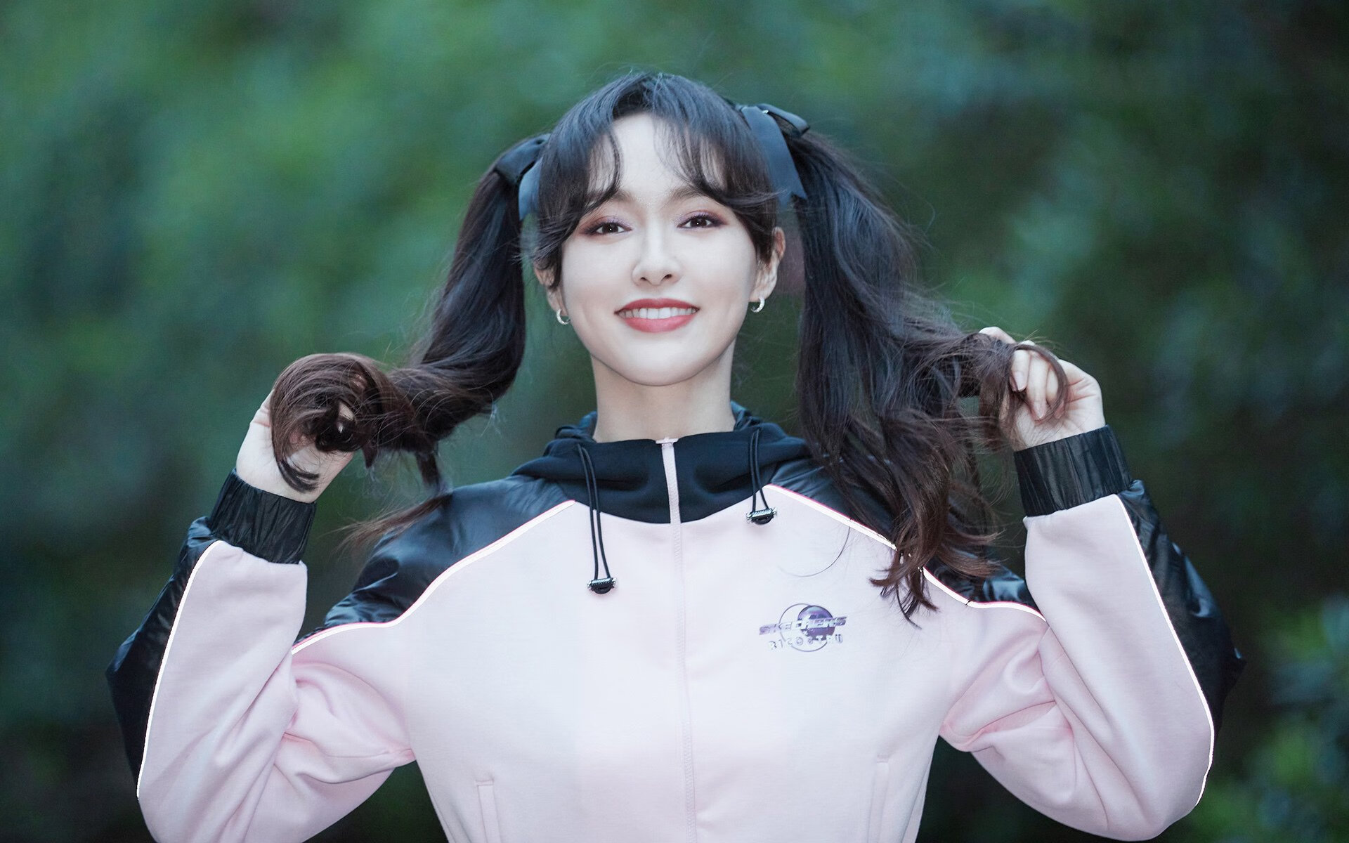 隔空共振，当森林狼的血性逆袭，遇见字母哥的孤胆征服—论两种终结的艺术